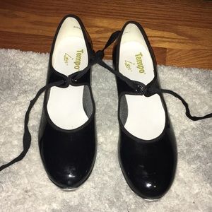Tap shoes